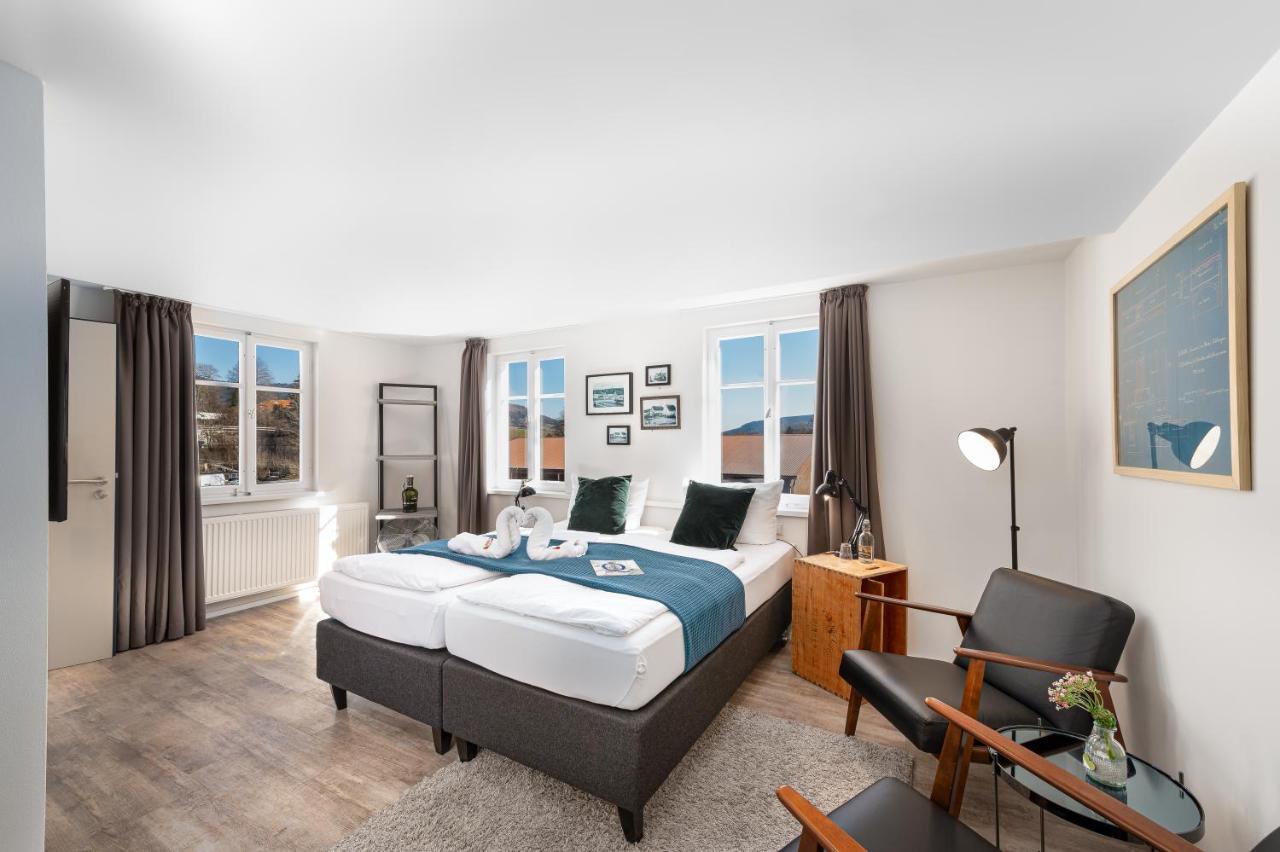 Hotel Das Q Aldingen  エクステリア 写真